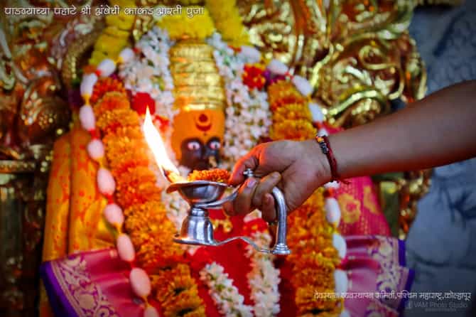 नवरात्रोत्सव काळात अंबाबाई मंदिराला कोरोनाचा मोठा फटका, देवस्थान समितीच्या उत्पन्नात जवळपास 5 कोटींची घट