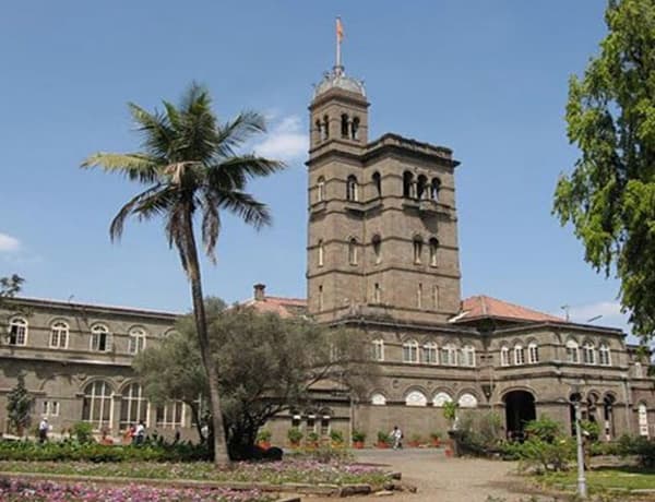 सावित्रीबाई फुले विद्यापीठाच्या बोधचिन्हातून शनिवारवाडा काढा