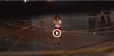 VIDEO: बलात्कार पीडिता मदत मागत होती, लोक म्हणाले वेश्या आहे