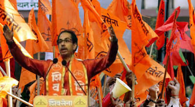 उत्तर प्रदेशात जाऊन उद्धव ठाकरे म्हणाले, जय महाराष्ट्र