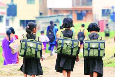 महाराष्ट्रातील सर्व शाळा-कॉलेज, मॉल्स बंद, कोरोनाच्या पार्श्वभूमीवर सरकारचा निर्णय