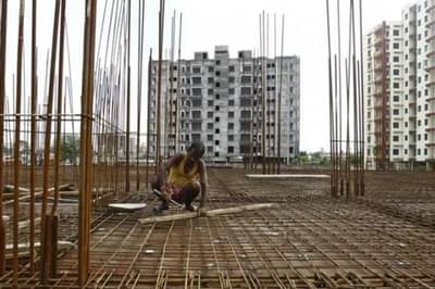 मुंबईत हक्काचं घर घेणं आणखी महागणार