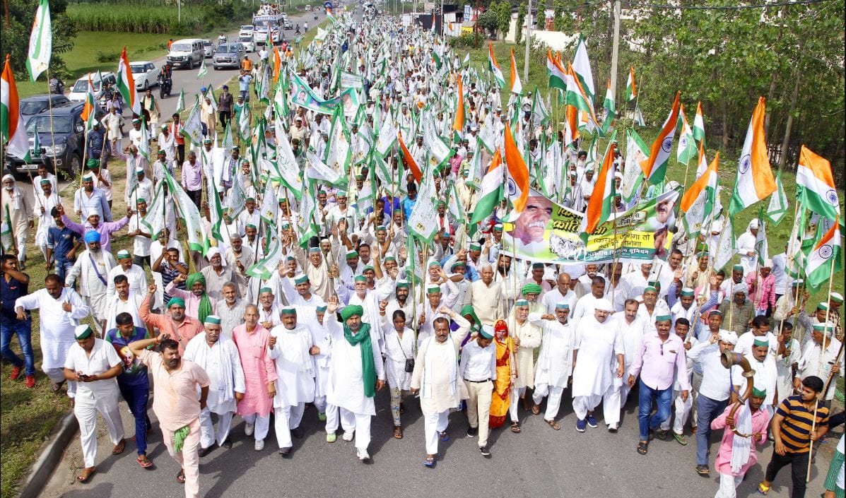 किसान मुक्ती मोर्चा LIVE : हातात कवटी घेऊन शेतकरी दिल्लीत किसान मुक्ती मोर्चा LIVE : हातात कवटी घेऊन शेतकरी दिल्लीत