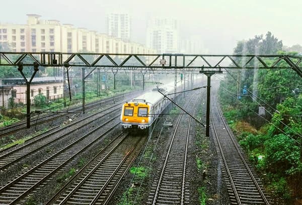 रेल्वेच्या तिन्ही मार्गावर आज मेगाब्लॉक