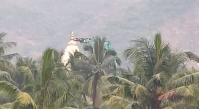 एक हजार पोलिसांच्या बंदोबस्तात नवी मुंबईतील बावखळेश्वर मंदिर जमीनदोस्त