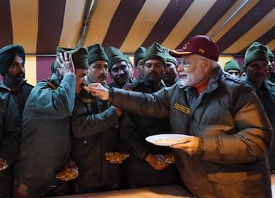 मोदींचं आयटीबीपी जवानांसोबत दिवाळी सेलिब्रेशन