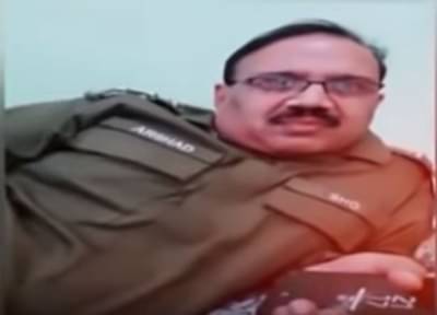 पाकिस्तानी पोलिसाला अनिल कपूरचा डायलॉग म्हणणं महागात