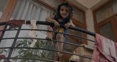 घरात मृत आई आणि एकटी दोन वर्षांची मुलगी, पिहूच्या कहाणीची उत्सुकता शिगेला