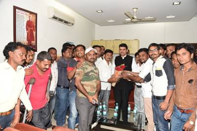 डिजीटल महाराष्ट्रचा कणा असलेल्या संगणक परिचालकांची दिवाळी अंधारात