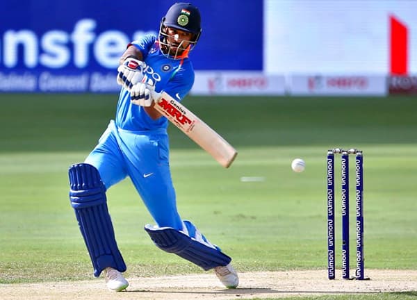 Shikhar Dhawan : भारताला झटका, शिखर धवन 3 आठवड्यांसाठी विश्वचषकातून बाहेर