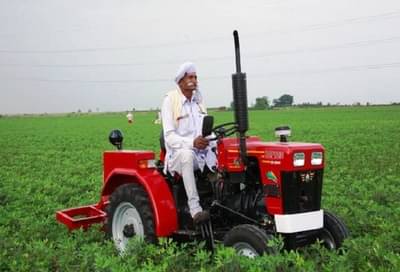सीएनजी ट्रॅक्टरमुळे वाढणार शेतकऱ्याचे उत्पन्न, जाणून घ्या शेतकऱ्याला होणारे फायदे