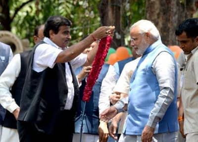 मोदी-शहांना हटवा, गडकरींना निवडा, भाजपमध्येच मोर्चेबांधणी