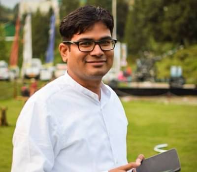 कलेक्टरची नोकरीही गेली, निवडणुकीतही पराभव