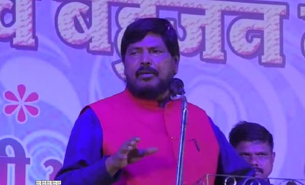 स्थानिक पोलिसांवर आठवलेंचा गंभीर आरोप