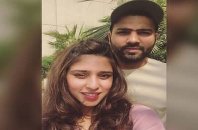 रोहितच्या घरी गोंडस बाळाचं आगमन, विमान पकडून हिटमॅन मुंबईकडे