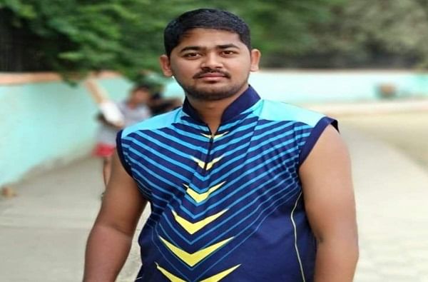 क्रिकेट खेळताना 24 वर्षीय फलंदाजाचा मृत्यू