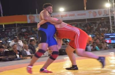 महाराष्ट्र केसरी आणि उप महाराष्ट्र केसरी दोघेही बाहेर, काका पवारांचे मल्ल फायनलमध्ये