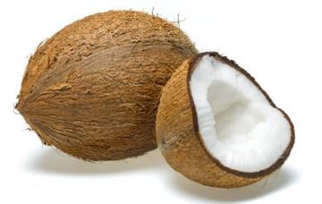 Remedy of coconut : सौभाग्याशी संबंधित आहे श्रीफळ, हा उपाय करताच सर्व समस्या होतील दूर