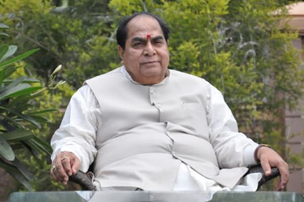 डी. वाय. पाटील.... बस्स, नामही काफी है!