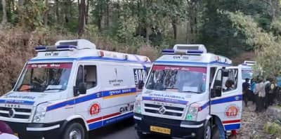 शाळेच्या सहलीची बस 200 फूट दरीत कोसळली, दहा विद्यार्थ्यांचा मृत्यू