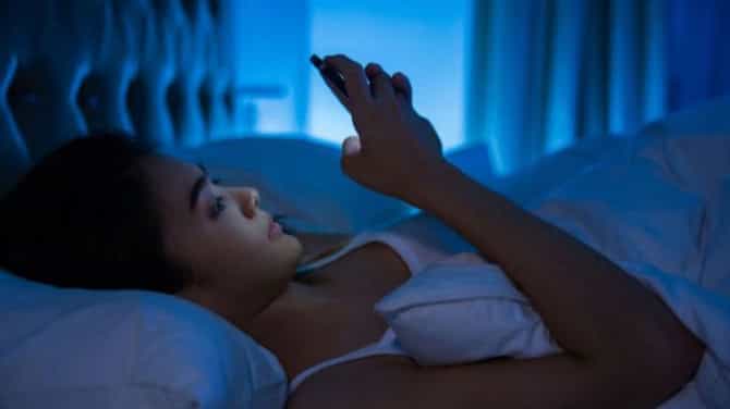 लेट नाईट चॅटिंग करणाऱ्यांसाठी व्हॉट्सअॅपकडून गुड न्यूज