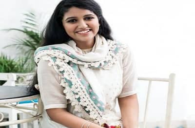 महाराष्ट्राची आर्ची रिंकू राजगुरु सध्या काय करते?