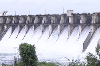 पुणे, पिंपरी चिंचवडच्या सांडपाण्याने उजनी दूषित, कॅन्सरचा धोका!