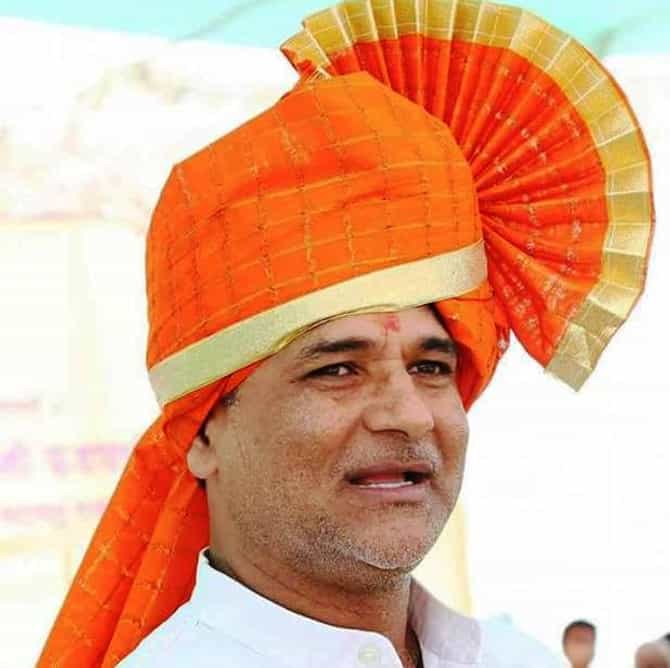 पंकजांना धक्का देण्याच्या नादात बीडमध्ये शिवसंग्रामच फुटणार?