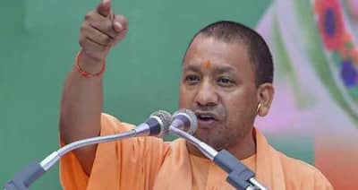 लव्ह-जिहाद रोखण्यासाठी उत्तर प्रदेशात कडक कायदा; योगी आदित्यनाथ यांची घोषणा