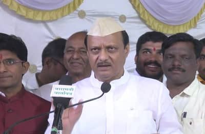 ....म्हणून अजित पवारांनी गांधी टोपी घातली!