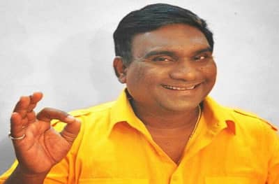 भाऊ कदमसह संबंधितांवर गुन्हा दाखल करा