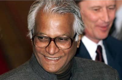 माजी संरक्षण मंत्री जॉर्ज फर्नांडिस यांचं निधन