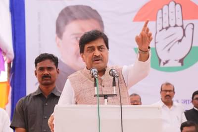 मी राजीनामा दिलाय, आता राहुल गांधींनी ठरवावं : अशोक चव्हाण