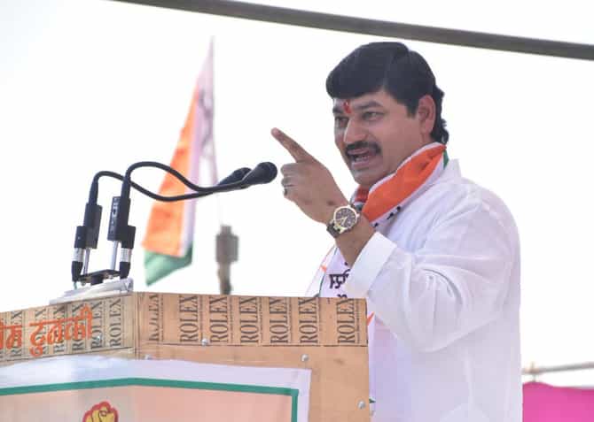 आम्ही बीड, मावळ, शिरूर, बारामती आणि उस्मानाबाद या जागा जिंकू : धनंजय मुंडे