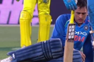 श्वसनाचा त्रास झाला, तरीही धोनीने षटकार ठोकून सामना जिंकला!