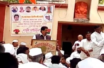 शेतकरी म्हणाला, साहेब महागाई लय वाढली, खासदार दिलीप गांधींचा पारा चढला