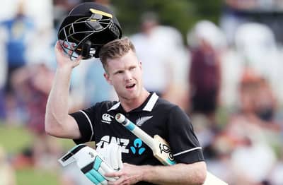 एक ओव्हर, पाच सिक्स आणि 34 धावा, फलंदाजाचा मैदानात हाहाःकार