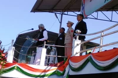 मिझोरामच्या राज्यपालांनी रिकाम्या मैदानाला संबोधित केलं