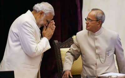 प्रणव मुखर्जी, नानाजी देशमुख आणि भूपेन हजारिका यांना भारतरत्न जाहीर