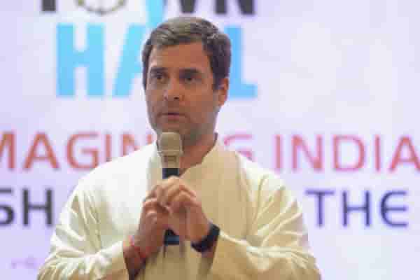 तिकिटासाठी मुंबईतले काँग्रेस नेते दुबईपर्यंत राहुल गांधींच्या मागे