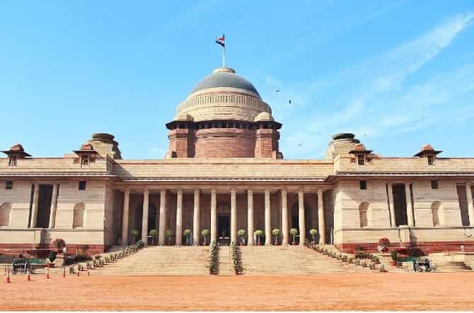 महाराष्ट्रातल्या या 12 जणांना पद्मविभूषण, पद्मभूषण आणि पद्मश्री