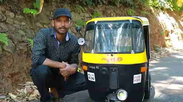 VIDEO : मुलीच्या हट्टासाठी बापाने साकारली ‘मिनी रिक्षा’