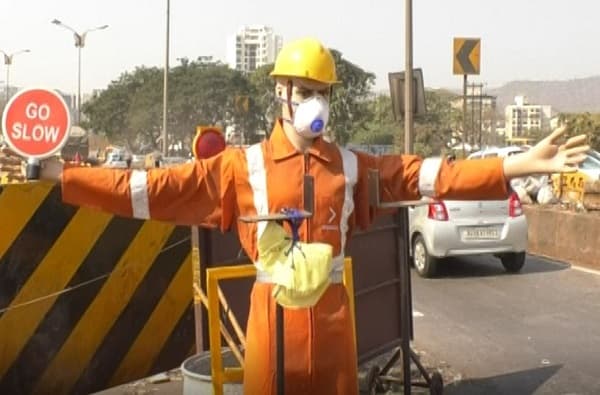 आता रोबोट सोडवणार वाहतूक कोंडी