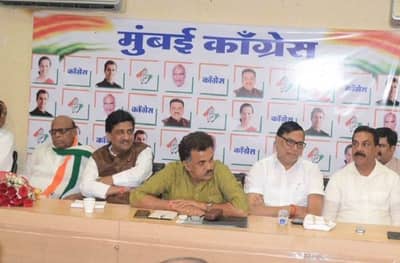 भाजपच्या गोपाळ शेट्टींविरोधात निरुपमांची माघार, दुसऱ्या मतदारसंघाच्या शोधात