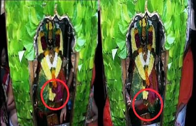 तुळजापुरात महिलांचा भवानी मातेच्या गाभाऱ्यात प्रवेश