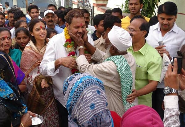 सातारा लोकसभा : राष्ट्रवादीच्या आमदारांचा विरोध, तरीही राजे साताऱ्यातून लढणारच!