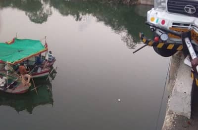 वर्धा नदीत चार वर्षीय चिमुकला वाहून गेला