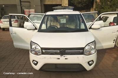 मारुती वॅगन आरच्या नव्या मॉडेलचा फोटो लिक