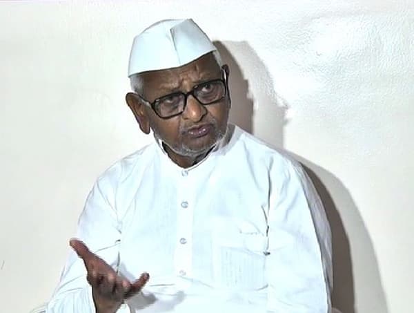 ...तर 8 किंवा 9 फेब्रुवारीला पद्मभूषण परत करेन : अण्णा हजारे