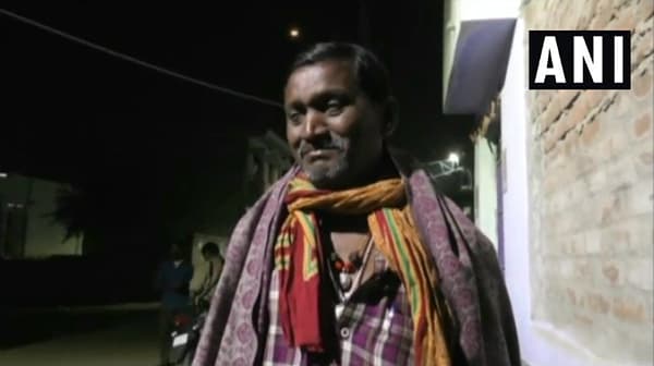 आणखी एका मुलाला सैन्यात पाठवेन, पण पाकला धडा शिकवा